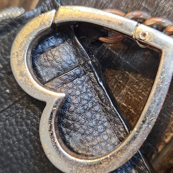 Victoria's Secret Black Card Holder with Gold Heart Accents - Picture 7 of 7